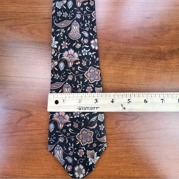 Oscar de la Renta Silk Floral Tie Thin Hand Sewn Hand Bar Tack - Picture 14 of 15